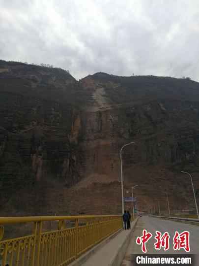  云南永善溪洛渡突发山体崩塌 未造成人员伤亡（图）